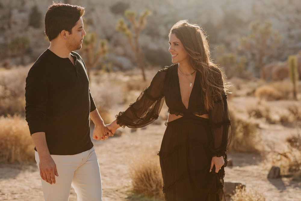 Joshua Tree Engagement Session | Joshua Tree National Park Couples Photos | Joshua Tree  Photographer | Romantic Couples Photos | Golden Hour Desert Photos | Hidden Valley Picnic Area