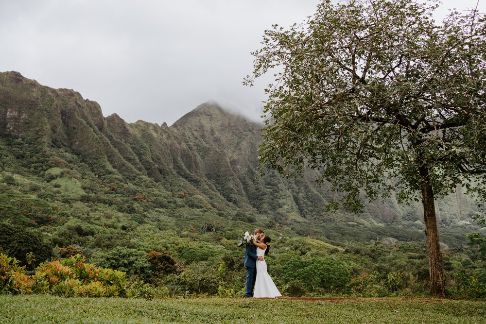 Ho'omaluhia botanical garden elopement | Oahu Elopement Photographer | Hawaii Elopement Photographer | Oahu Wedding Photographer