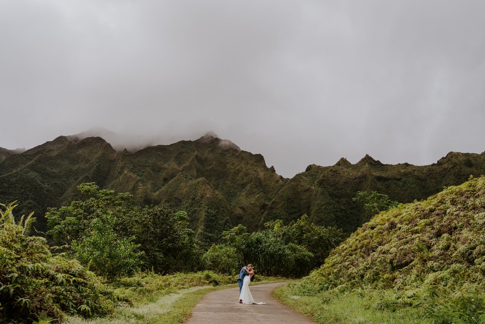 Ho'omaluhia botanical garden elopement | Oahu Elopement Photographer | Hawaii Elopement Photographer | Oahu Wedding Photographer