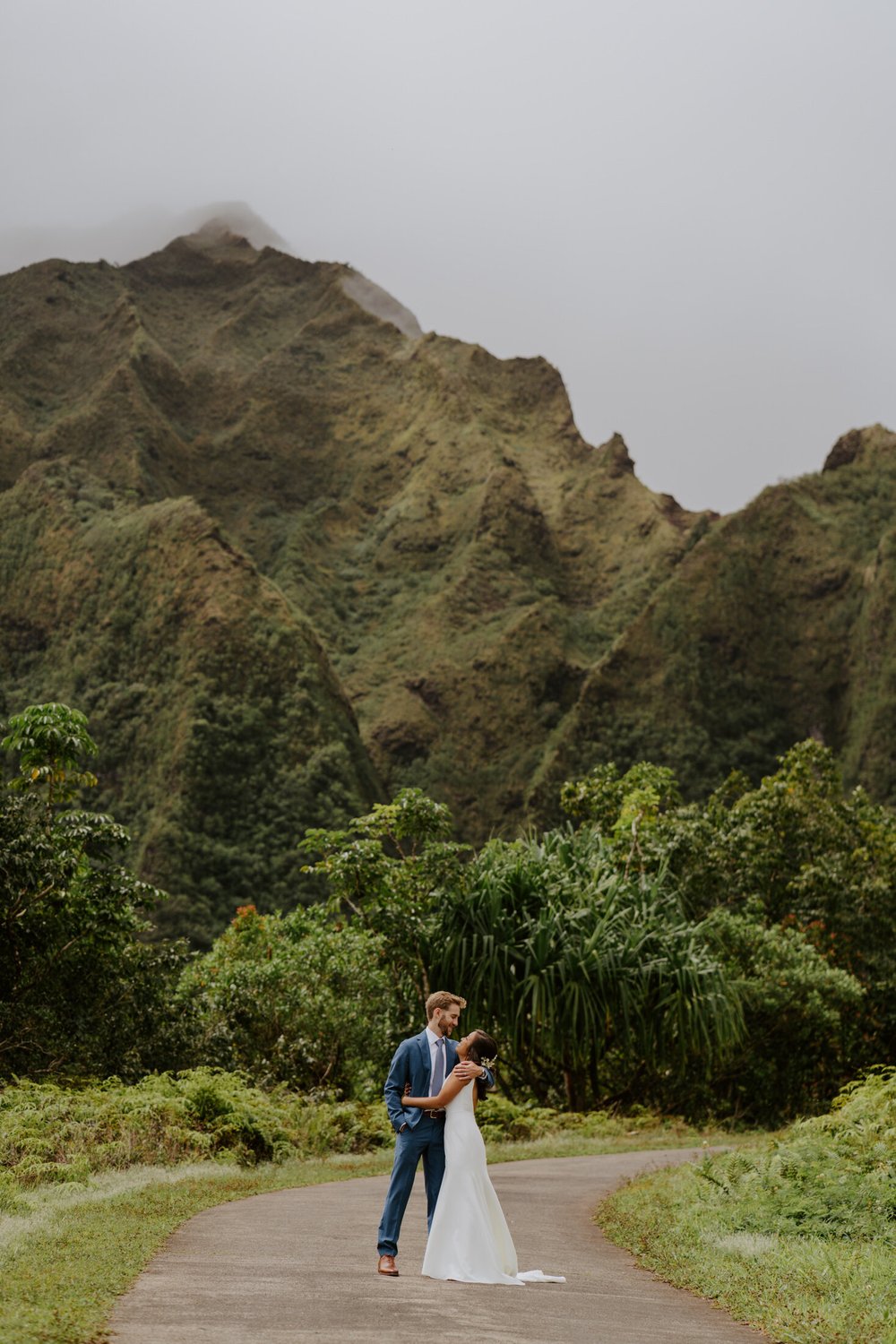 Ho'omaluhia botanical garden elopement | Oahu Elopement Photographer | Hawaii Elopement Photographer | Oahu Wedding Photographer