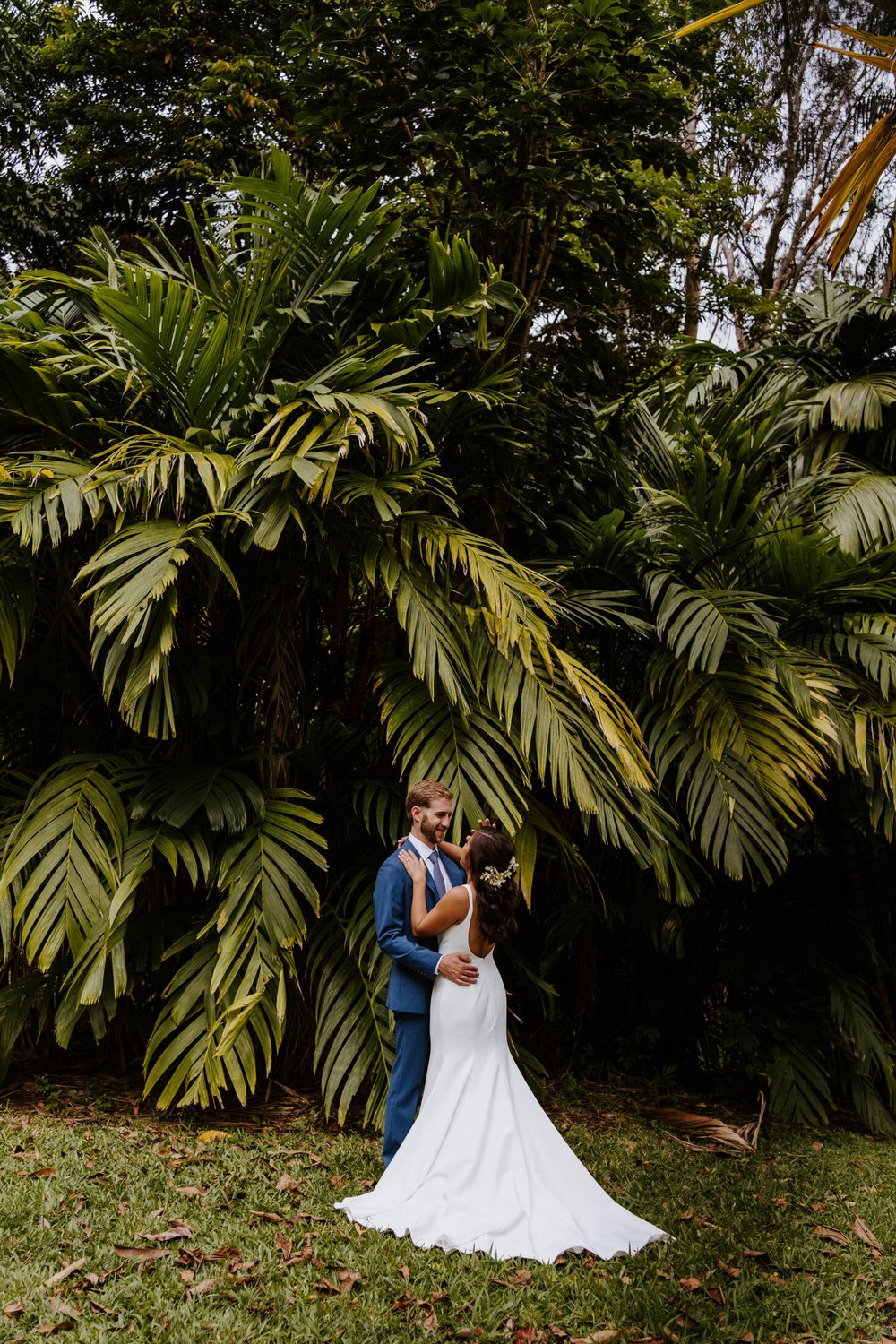 Ho'omaluhia botanical garden elopement | Oahu Elopement Photographer | Hawaii Elopement Photographer | Oahu Wedding Photographer