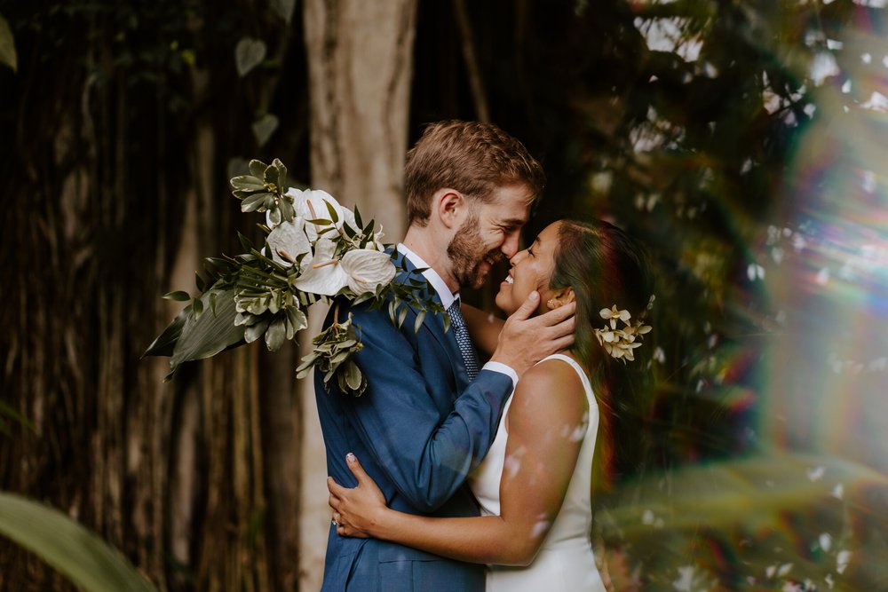 Haiku gardens elopement | Oahu Elopement Photographer | Hawaii Elopement Photographer | Oahu Wedding Photographer