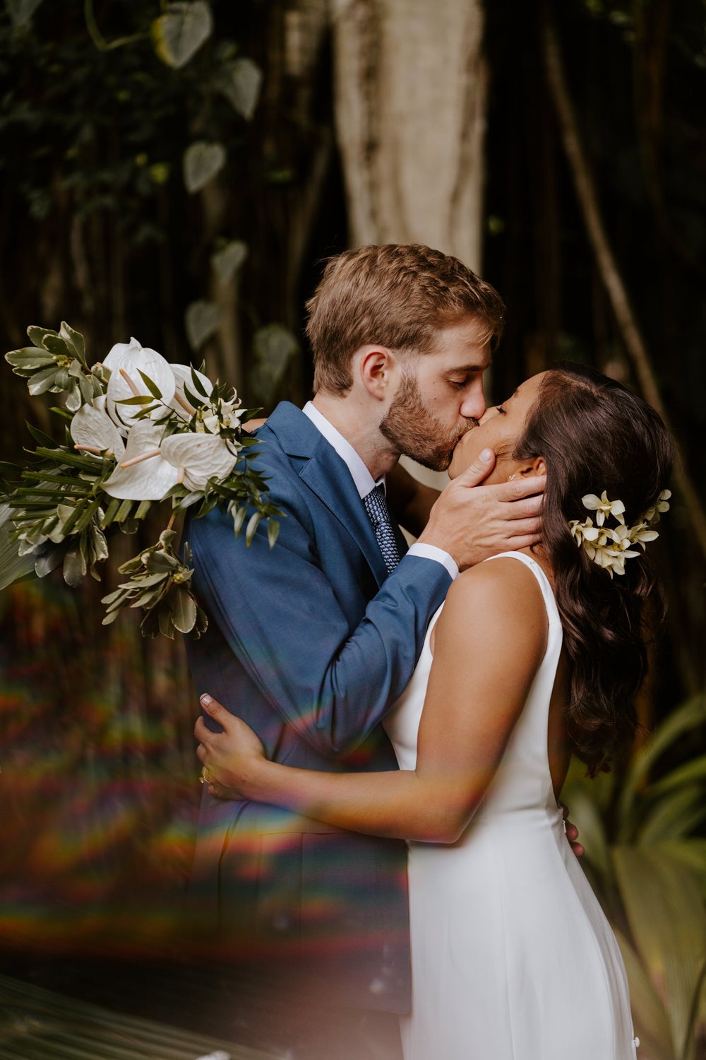 Haiku gardens elopement | Oahu Elopement Photographer | Hawaii Elopement Photographer | Oahu Wedding Photographer