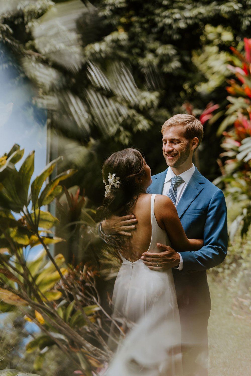 Haiku gardens elopement | Oahu Elopement Photographer | Hawaii Elopement Photographer | Oahu Wedding Photographer