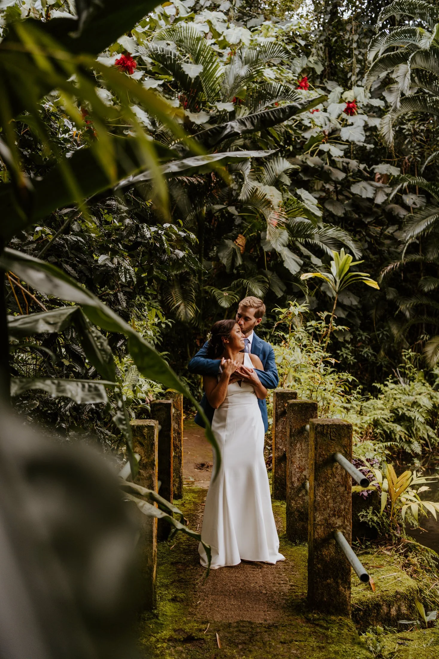 Haiku gardens elopement | Oahu Elopement Photographer | Hawaii Elopement Photographer | Oahu Wedding Photographer