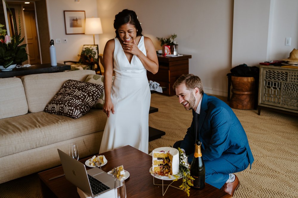 Hawaiian elopement cake cutting | Four Seasons Ko Olina Wedding | Oahu Elopement Photographer | Hawaii Elopement Photographer | Oahu Wedding Photographer