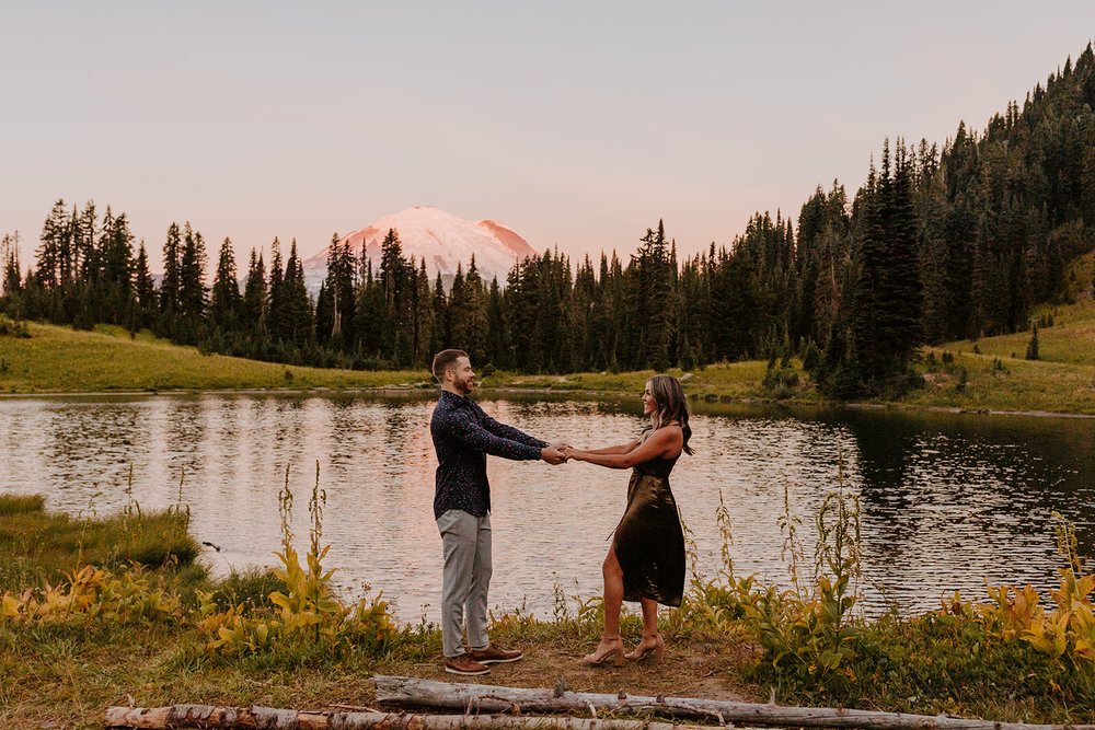 Tipsoo Lake Engagement Session | Mt. Rainer Engagement Session | Romantic Sunrise Couples Photos | Washington Engagement Session Locations | Tida Svy Photography