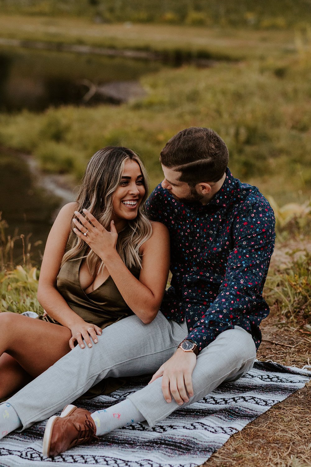 Tipsoo Lake Engagement Session | Mt. Rainer Engagement Session | Romantic Sunrise Couples Photos | Washington Engagement Session Locations | Tida Svy Photography