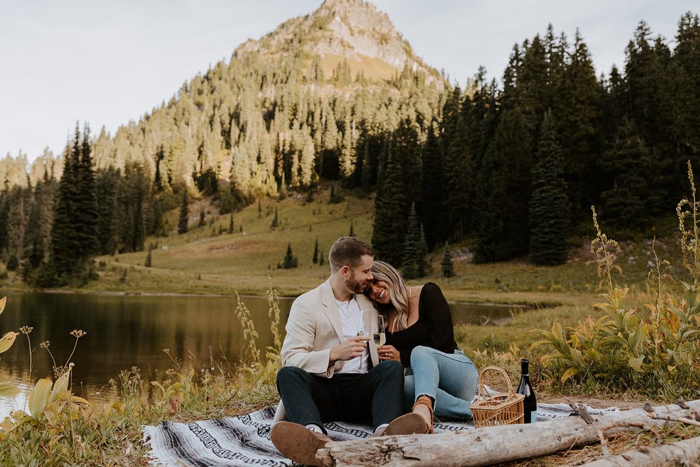 Lake Tipsoo Engagement Photography by Tida Svy