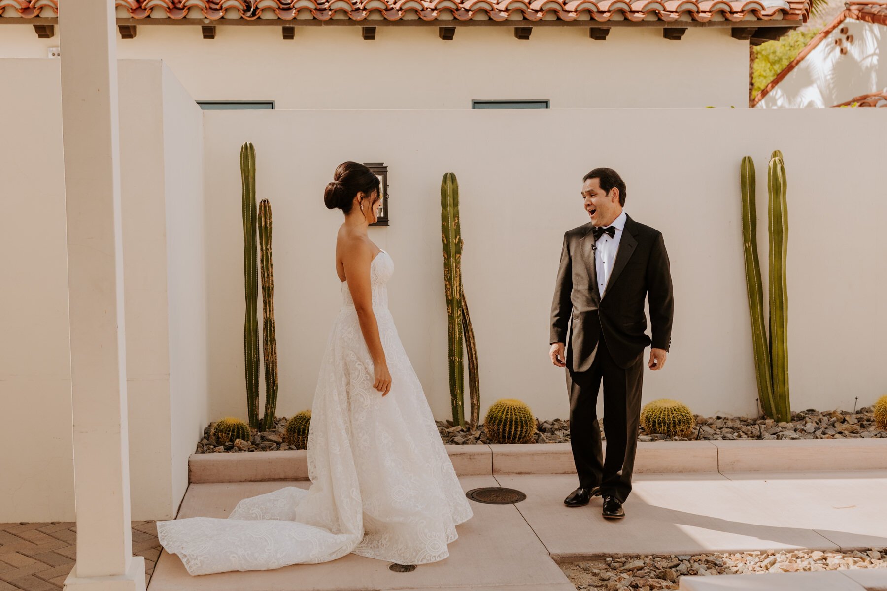 Bride and Father of the Bride First Look at La Serena Villas Palm Springs, Palm Springs Wedding Photographer, Photo by Tida Svy