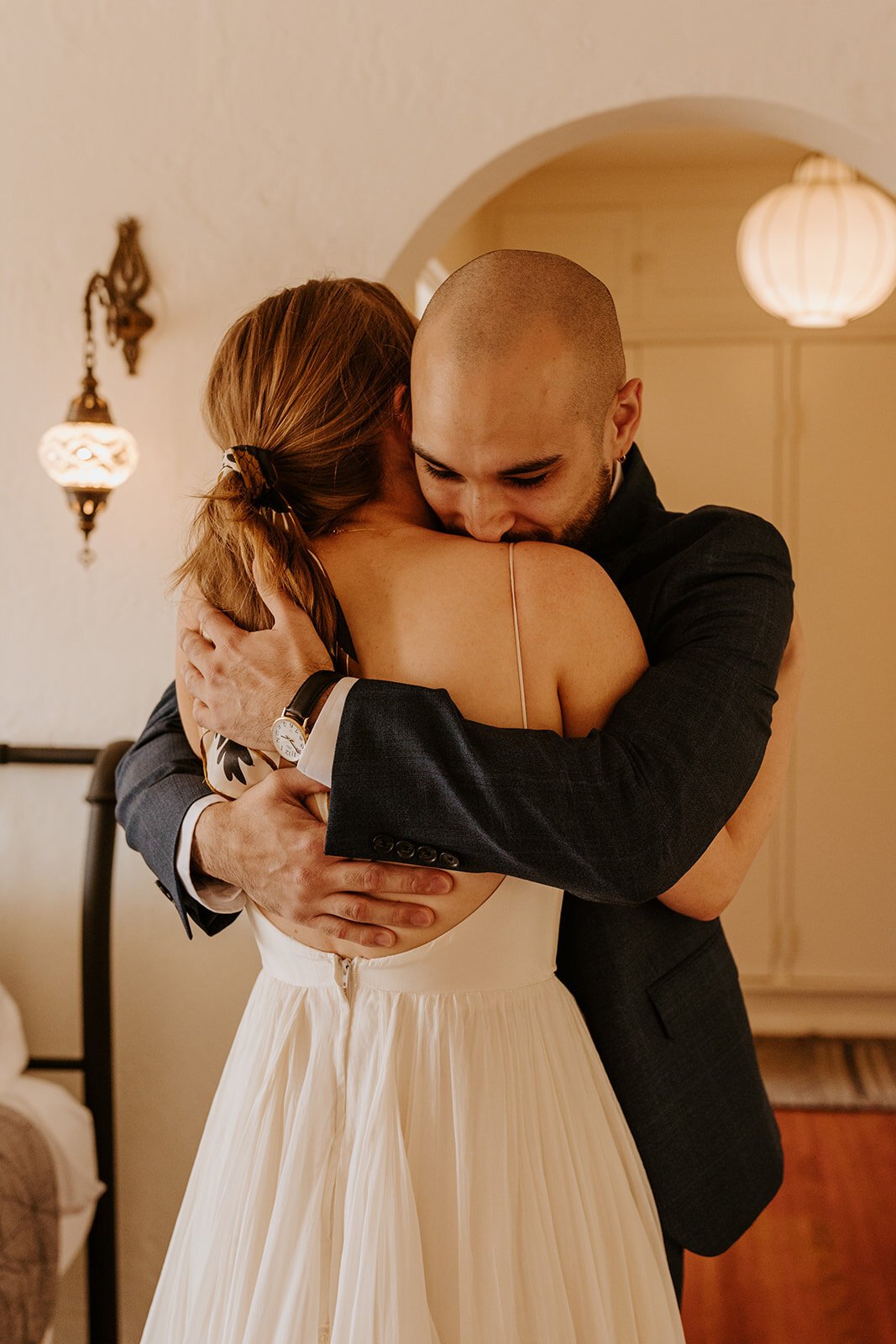 Emotional first look, Los Angeles airbnb wedding, zoom wedding, virtual wedding, covid wedding, Los Angeles elopement, Los Angeles Wedding Photographer, Photo by Tida Svy | www.tidasvy.com