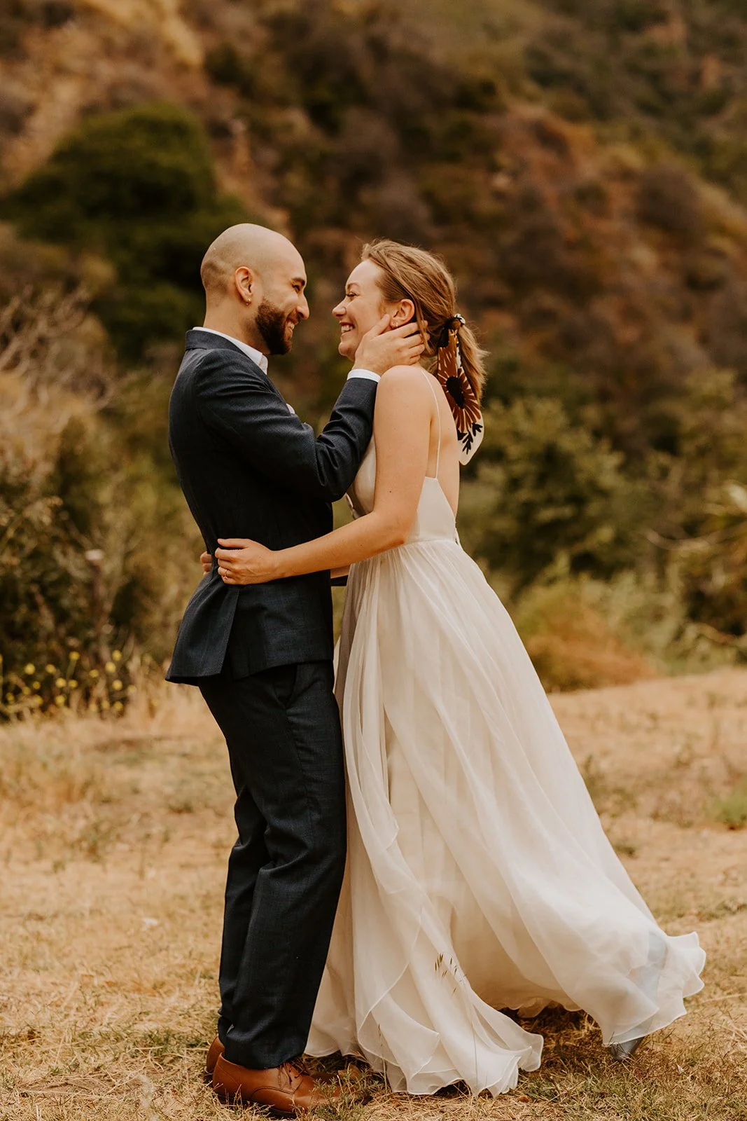 Malibu Bride and Groom Portraits, Los Angeles airbnb wedding, zoom wedding, virtual wedding, covid wedding, Los Angeles elopement, Los Angeles Wedding Photographer, Photo by Tida Svy | www.tidasvy.com