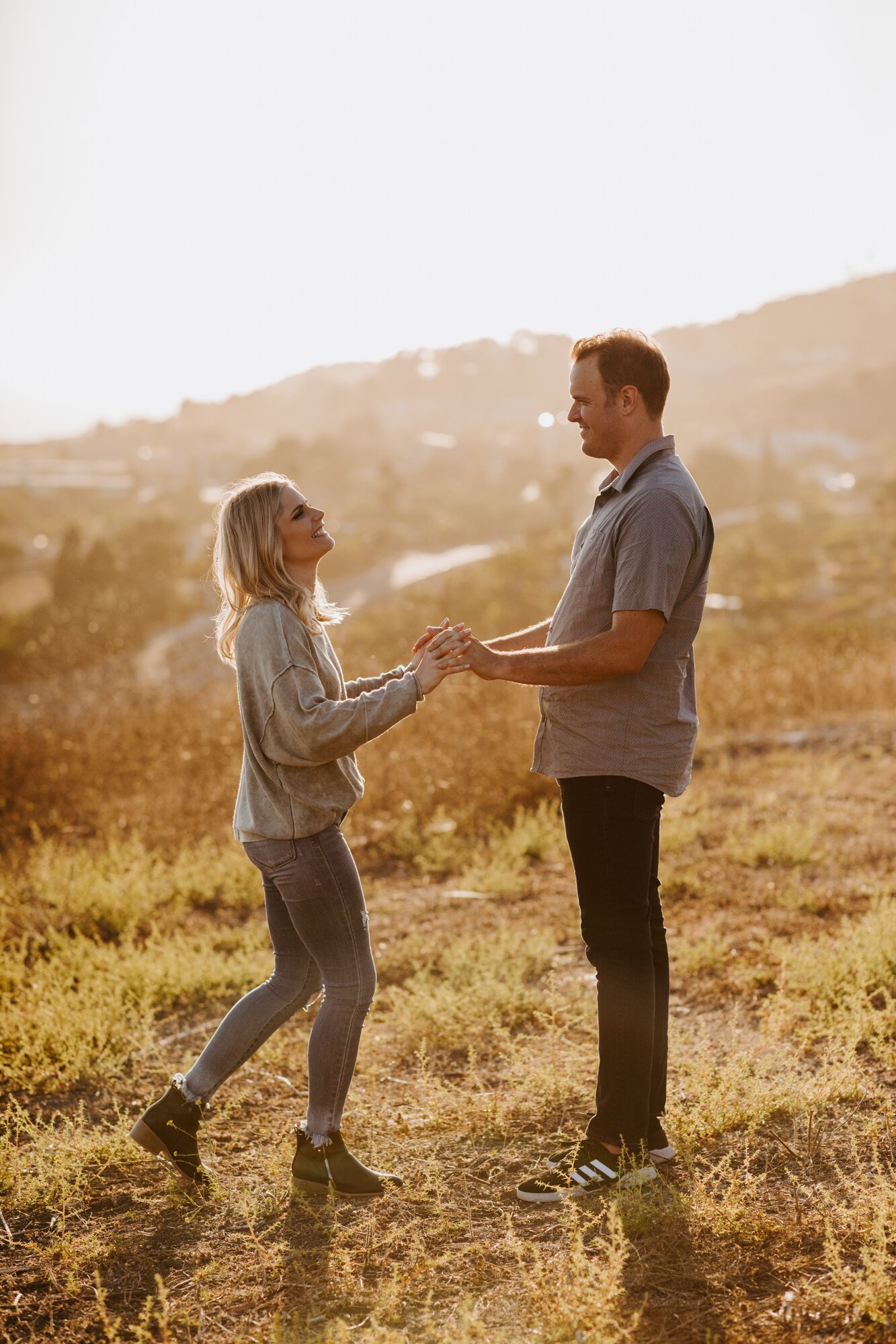 Rancho Palos Verdes Engagement Session at Catalina View Gardens, California Wedding Photographer, Los Angeles Wedding Photographer, Winery Wedding Venue, Sunset Couples Photos, Photo by Tida Svy