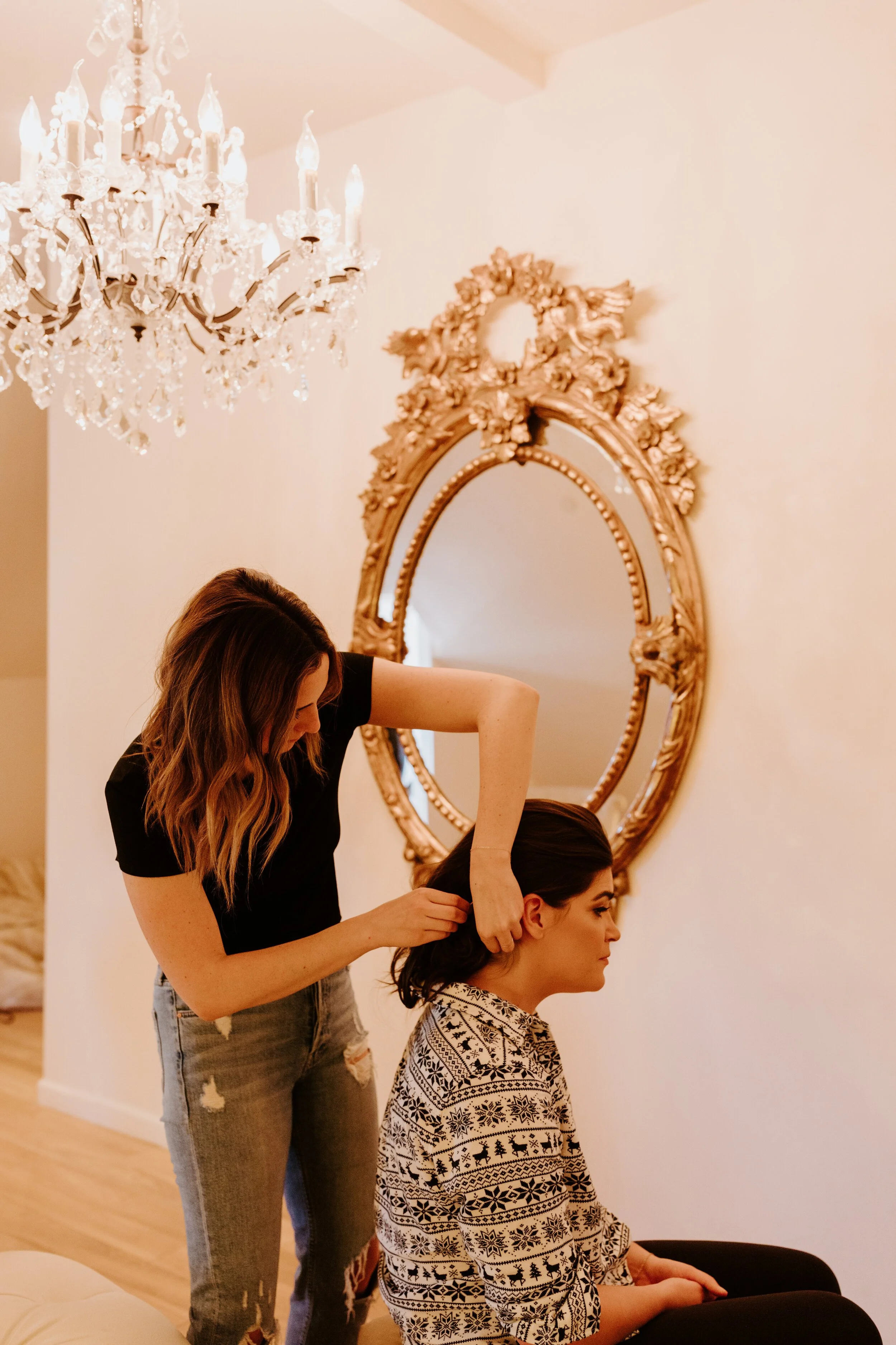 Getting ready photos | Newhall Mansion Wedding | Piru, CA | Southern California Wedding Photographer | Photo by Tida Svy | www.tidasvy.com
