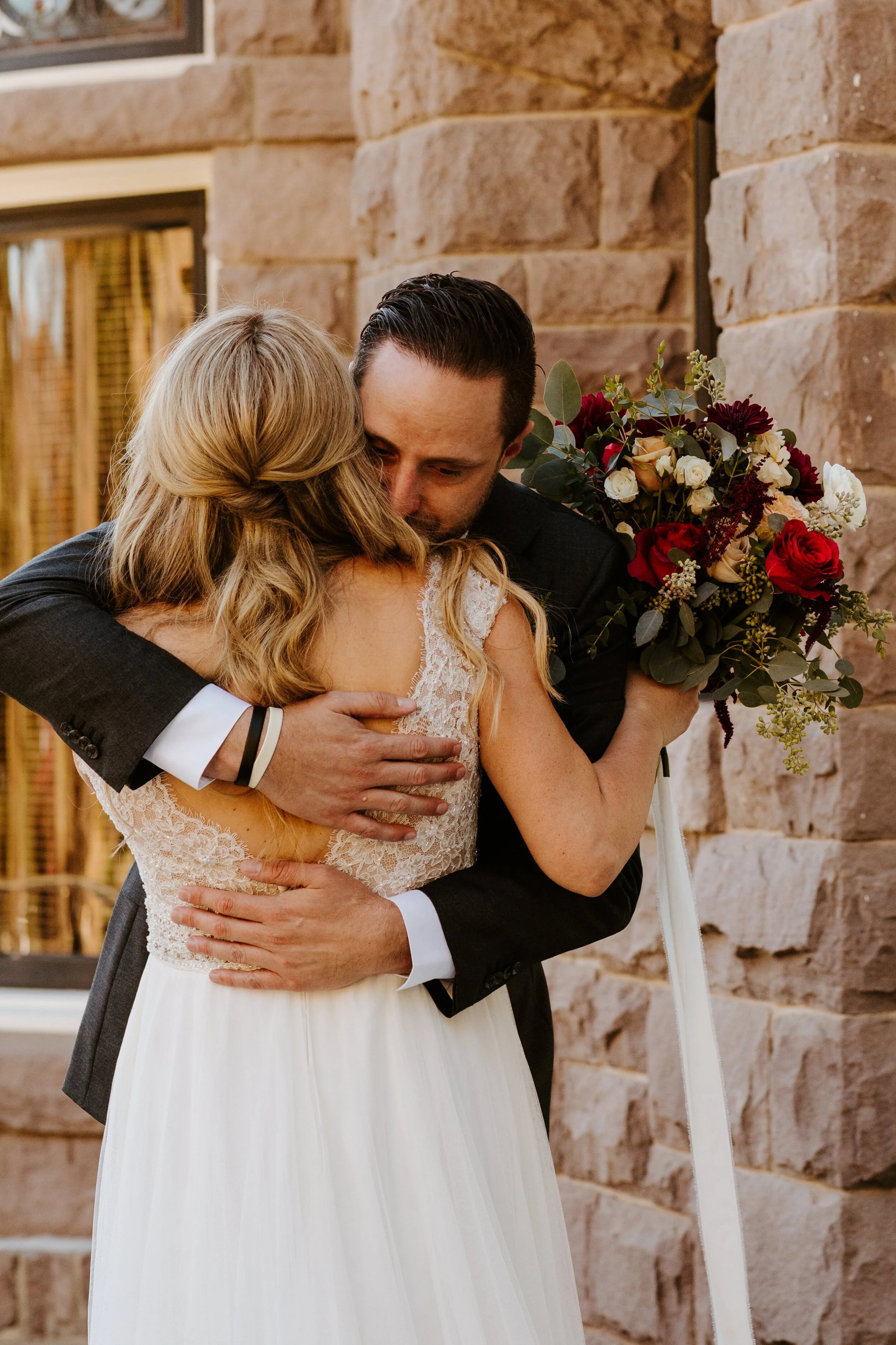 Newhall Mansion Wedding | Piru, CA | Southern California Wedding Photographer | Photo by Tida Svy | www.tidasvy.com