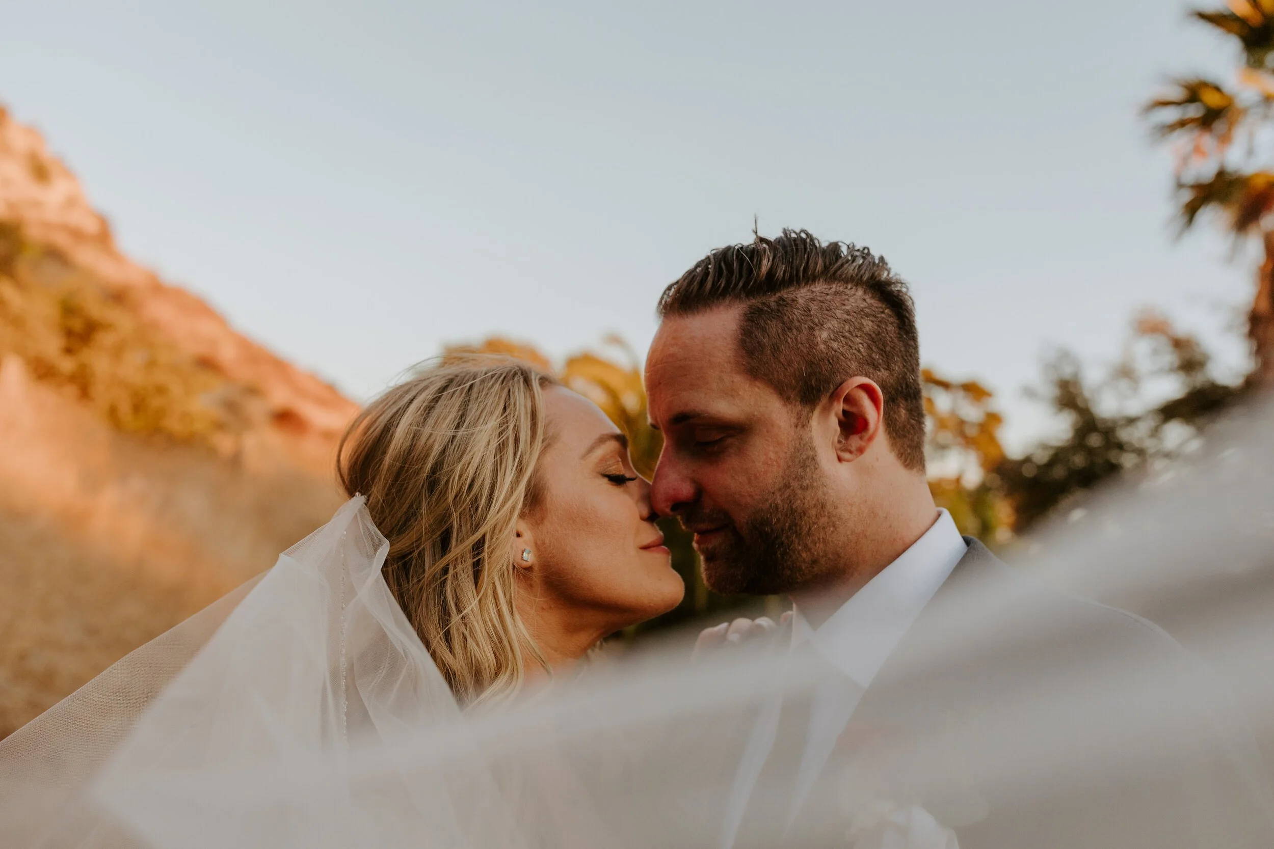 Newhall Mansion Wedding | Piru, CA | Southern California Wedding Photographer | Photo by Tida Svy | www.tidasvy.com