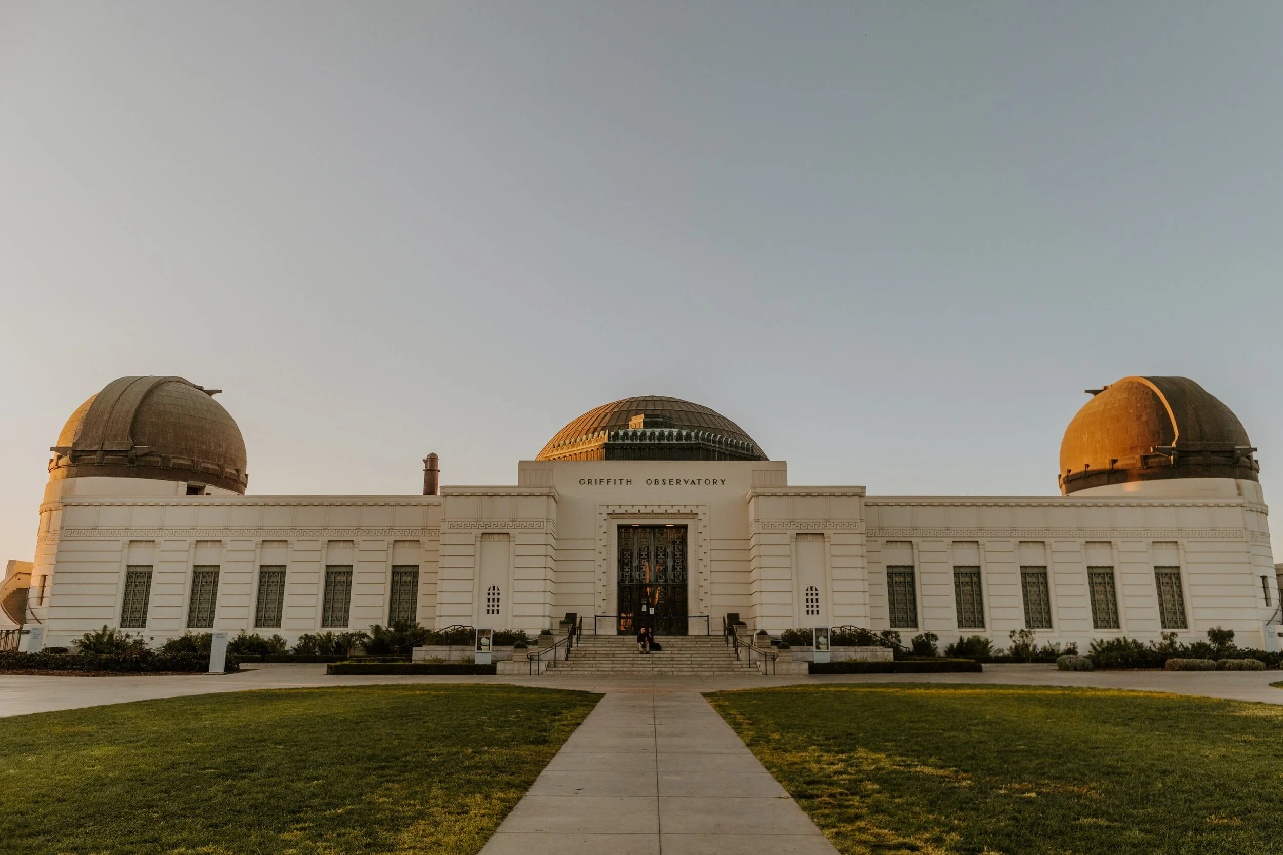 Griffith Observatory Sunrise | Engagement Session | Los Angeles Wedding Photographer | Tida Svy | www.tidasvy.com
