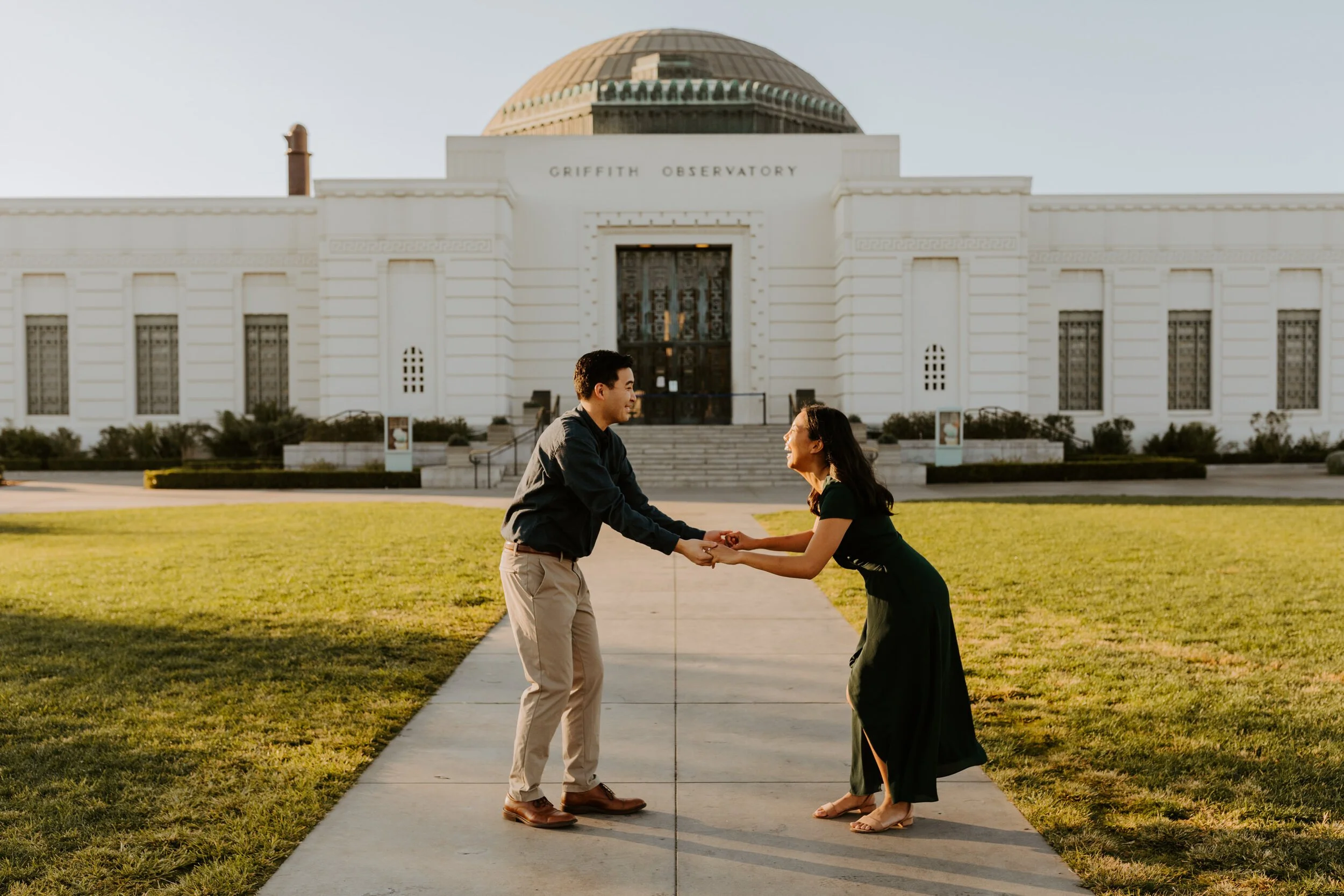 Griffith Observatory Sunrise Engagement Session | Los Angeles Wedding Photographer | Tida Svy | www.tidasvy.com