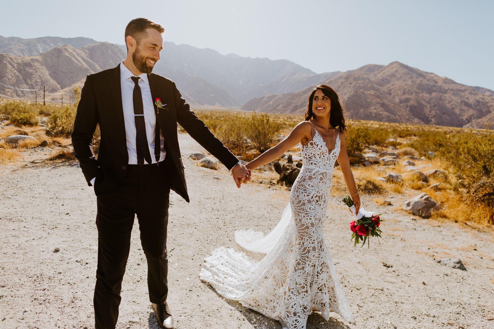 Desert Palm Springs Wedding Photo | Avalon Hotel and Bugalows | Palm Springs Wedding Photographer | Tida Svy Photography | www.tidasvy.com