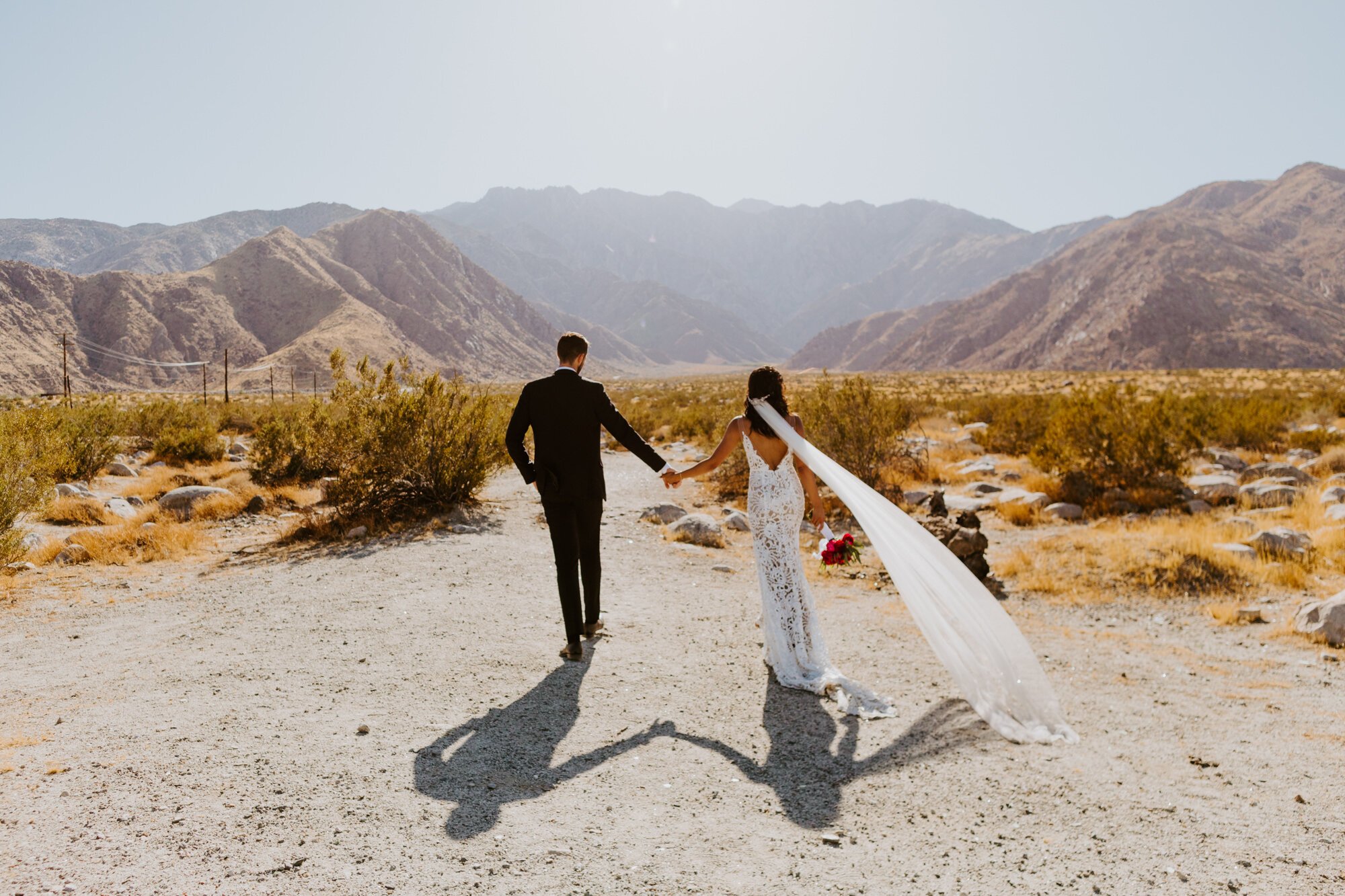 Desert Palm Springs Wedding Photo | Avalon Hotel and Bugalows | Palm Springs Wedding Photographer | Tida Svy Photography | www.tidasvy.com