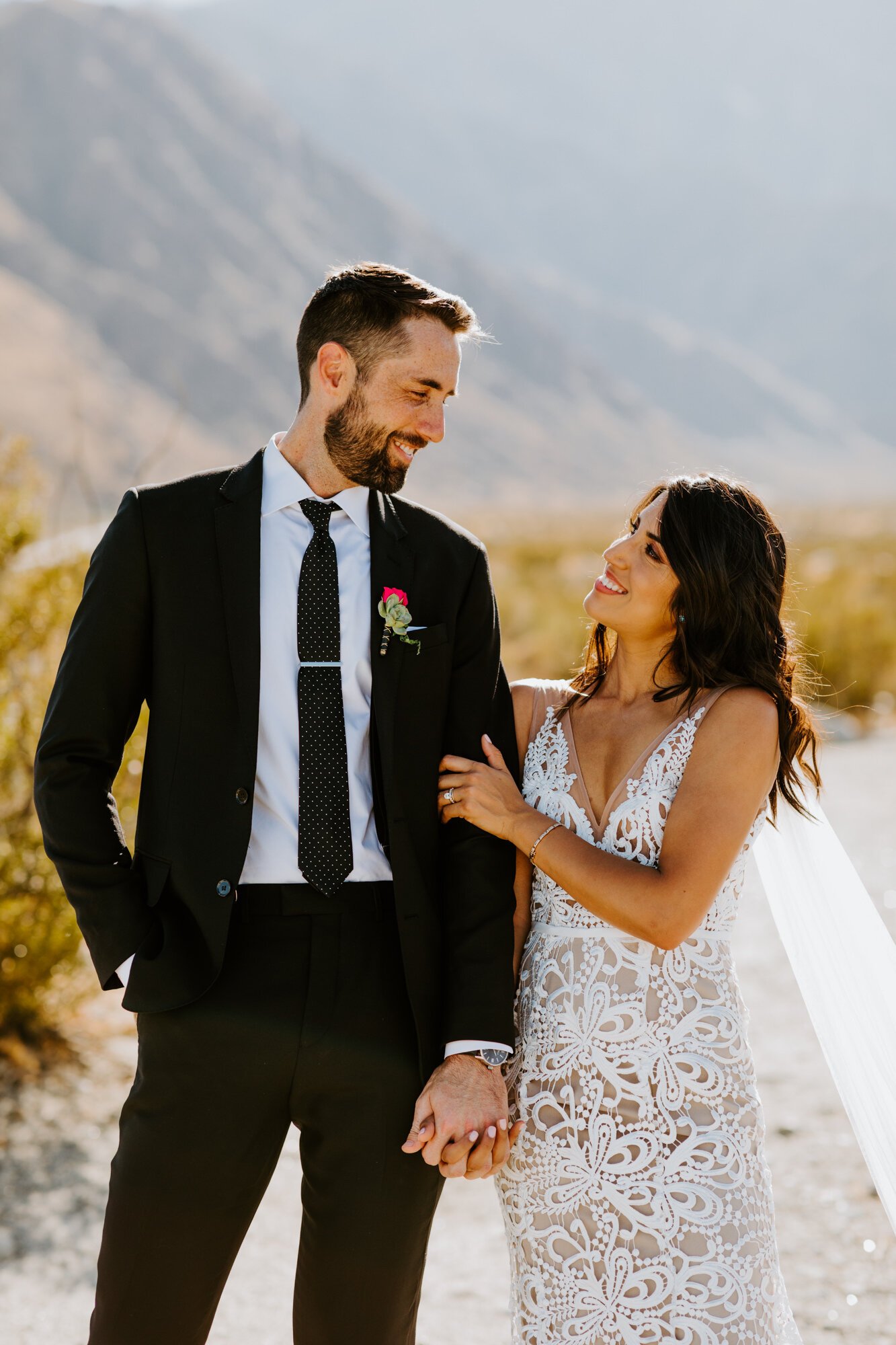 Desert Palm Springs Wedding Photo | Avalon Hotel and Bugalows | Palm Springs Wedding Photographer | Tida Svy Photography | www.tidasvy.com