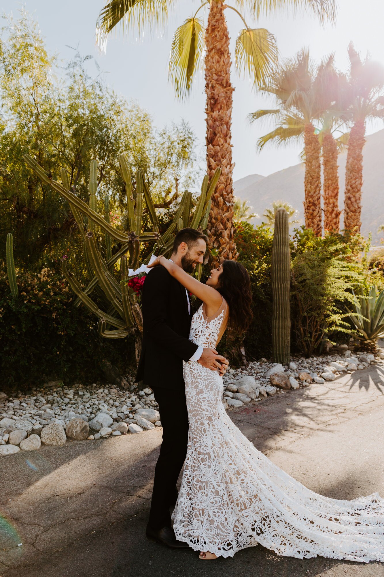 Palm Springs Wedding at Avalon Hotel and Bugalows | Palm Springs Wedding Photographer | Tida Svy Photography | www.tidasvy.com