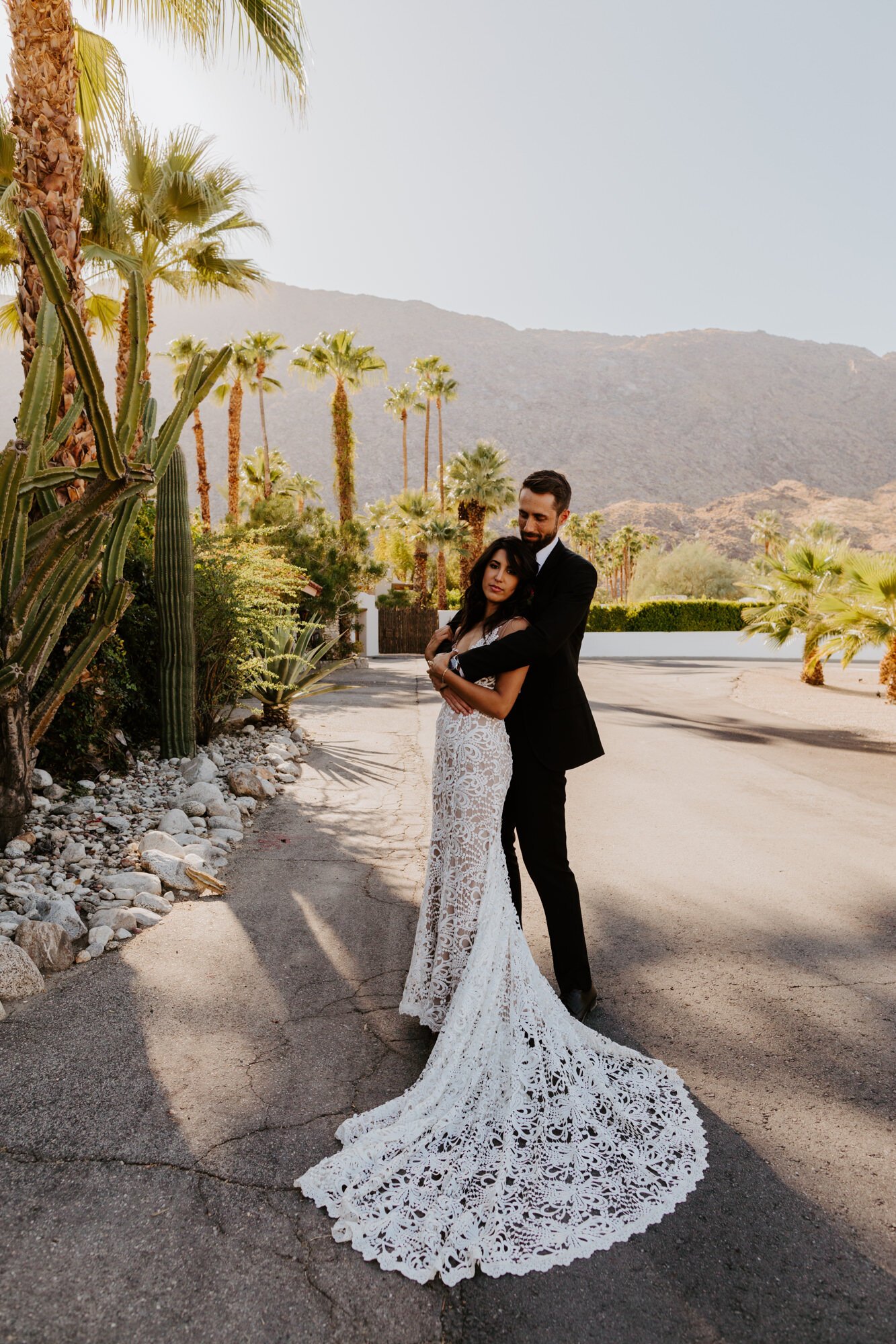 Palm Springs Wedding at Avalon Hotel and Bugalows | Palm Springs Wedding Photographer | Tida Svy Photography | www.tidasvy.com