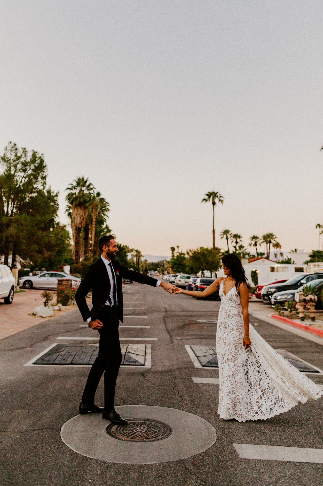 Palm Springs Wedding at Avalon Hotel and Bugalows | Palm Springs Wedding Photographer | Desert Fiesta Themed Wedding Inspiration | Tida Svy Photography | www.tidasvy.com