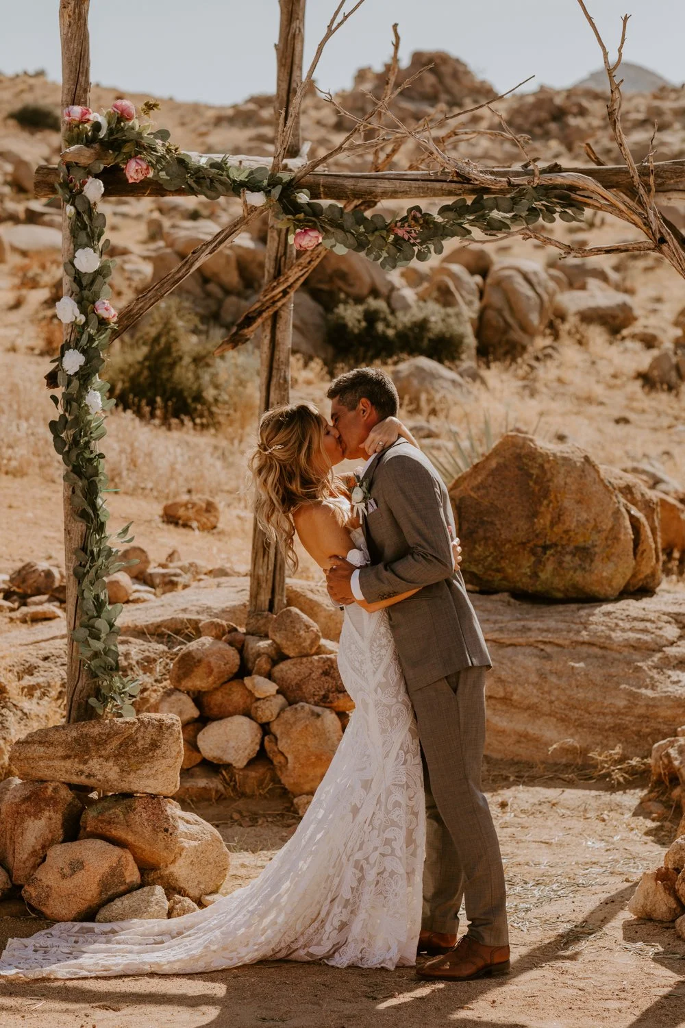 Le Haut Desert Aerie Wedding | Joshua Tree Wedding Photographer | Tida Svy | www.tidasvy.com