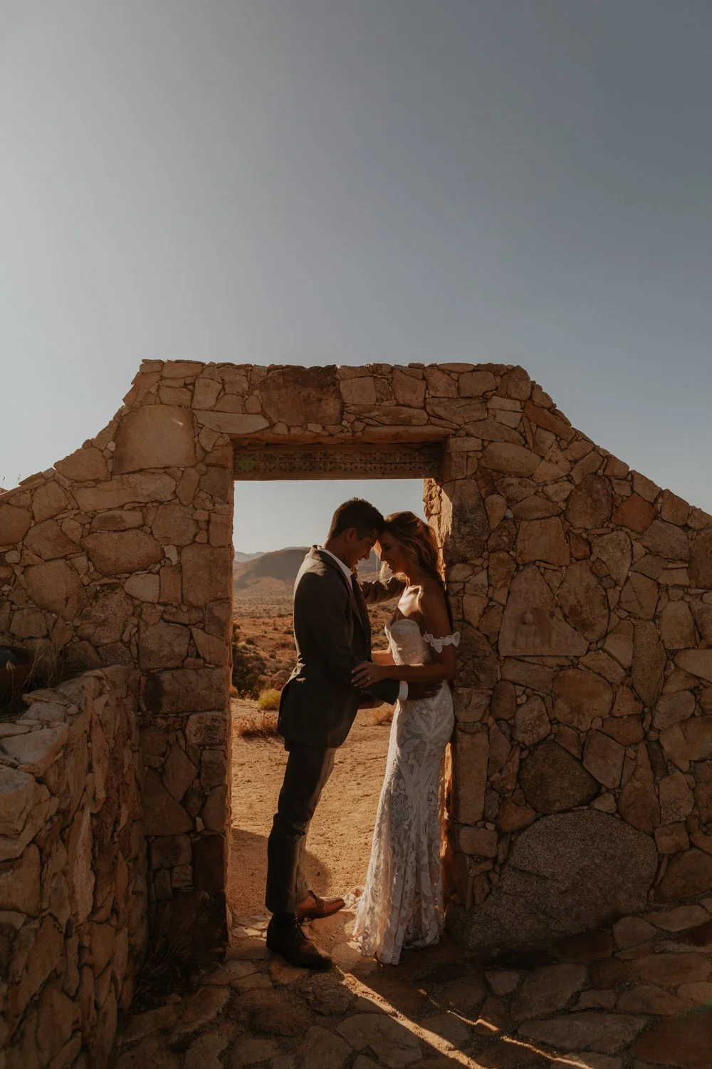 Le Haut Desert Aerie Wedding | Joshua Tree Wedding Photographer | Tida Svy | www.tidasvy.com