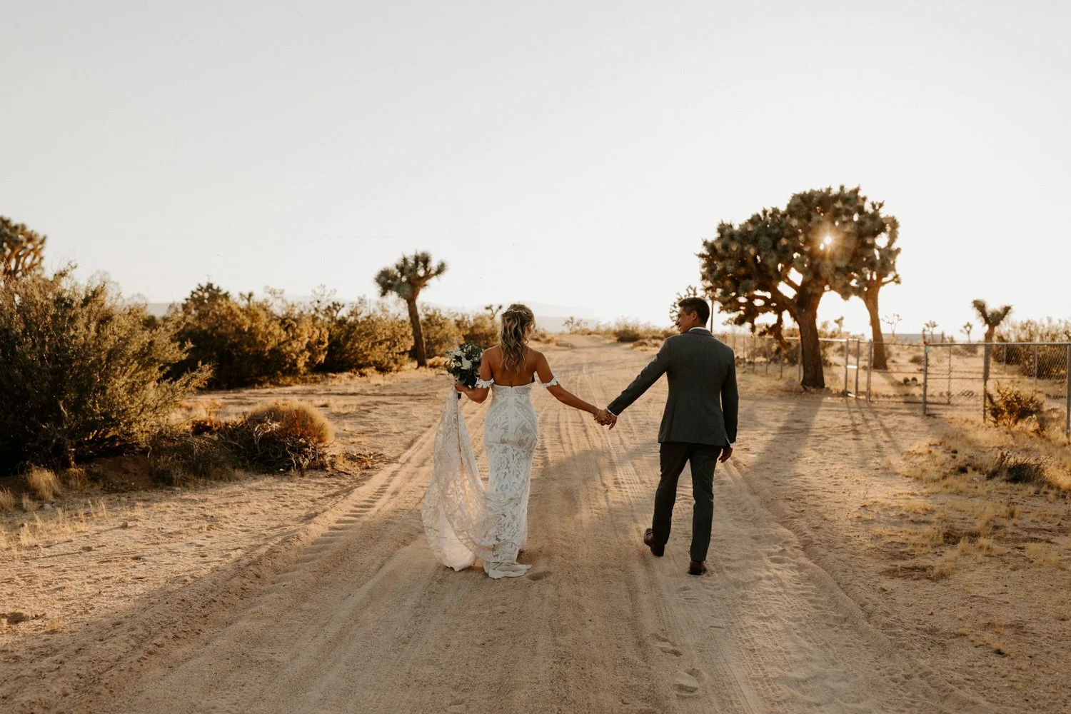 Joshua Tree Wedding Photographer | JT Serenity Escape Airbnb Wedding | Tida Svy | www.tidasvy.com