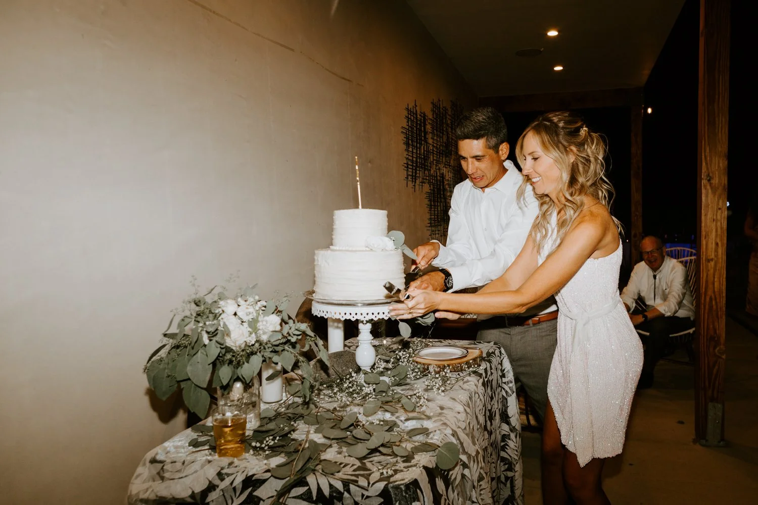 Joshua Tree Wedding Photographer | JT Serenity Escape Airbnb Wedding | Tida Svy | www.tidasvy.com