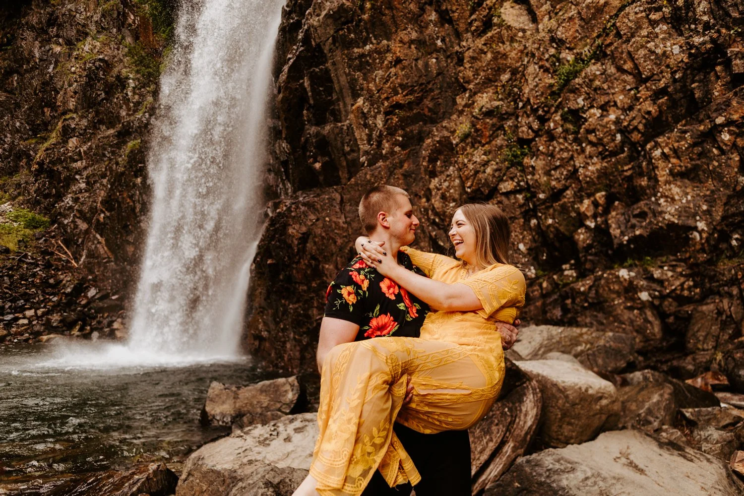 franlkin_falls_washington_engagement_tida_svy_photography-16.jpg