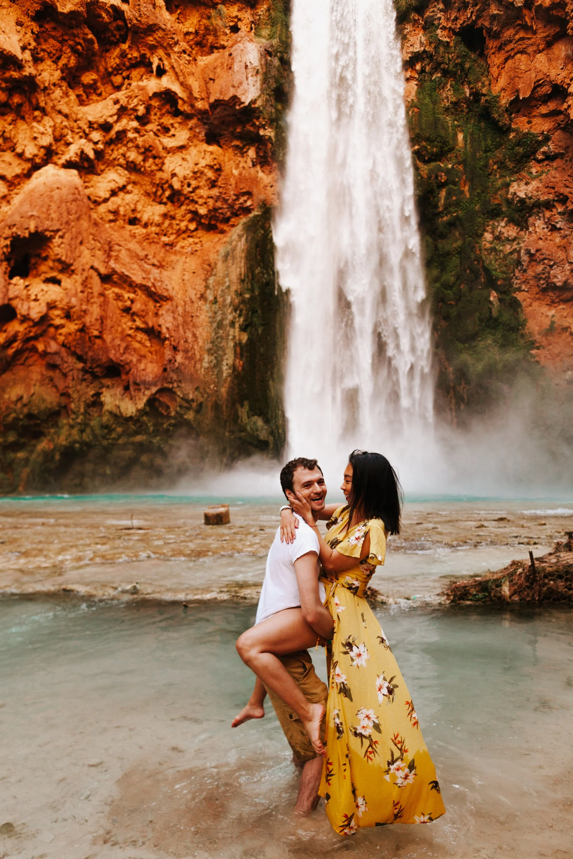Havasupai Falls Grand Canyon Arizona Havasu Falls  Couples Engagement Shoot | Tida Svy | www.tidasvy.com 