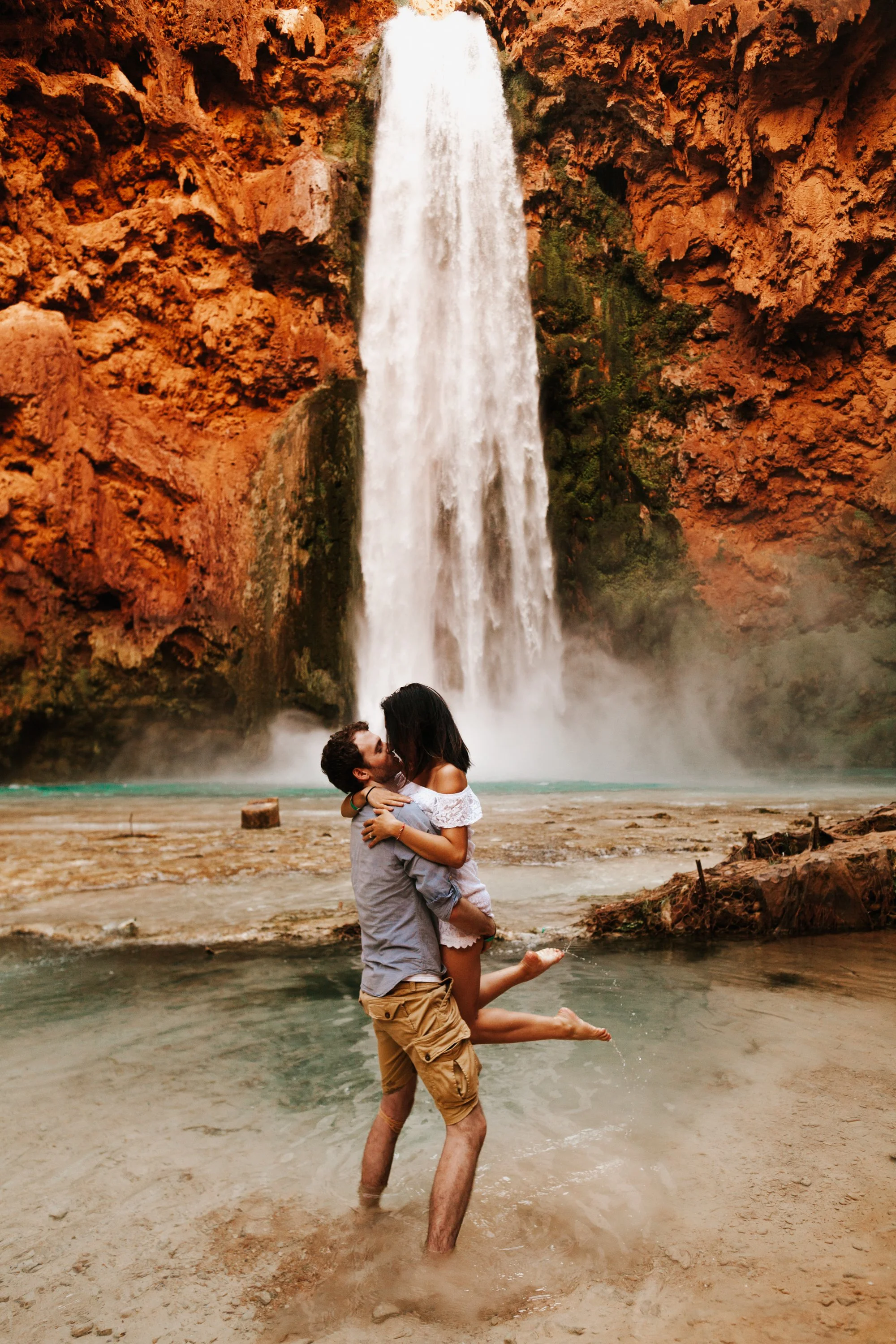 Havasupai Falls Grand Canyon Arizona Havasu Falls  Couples Engagement Shoot | Tida Svy | www.tidasvy.com 