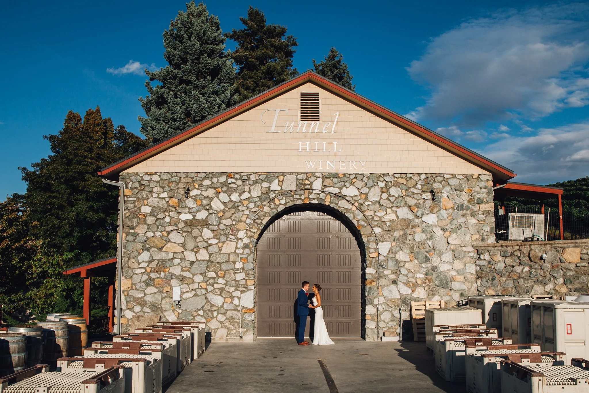 Tunnel Hill Winery Wedding in Lake Chelan, WA — Tida Svy Photography