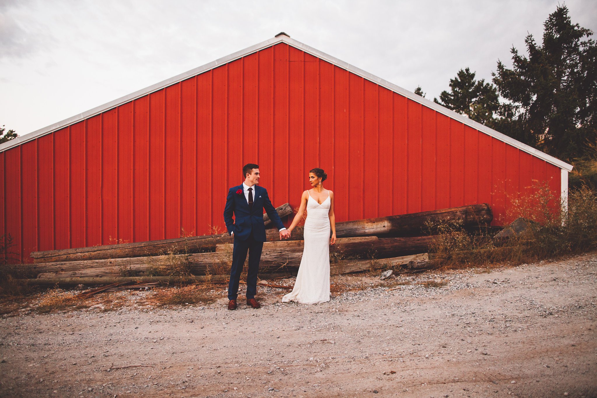 Tunnel Hill Winery Wedding in Lake Chelan, WA — Tida Svy Photography