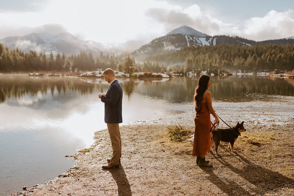 gold creek pond engagement session tida svy photography38.jpg