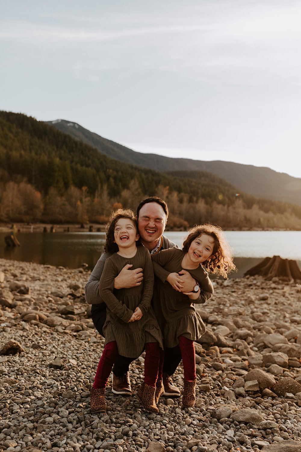 rattlesnake lake family photos by tida svy photography-24.jpg