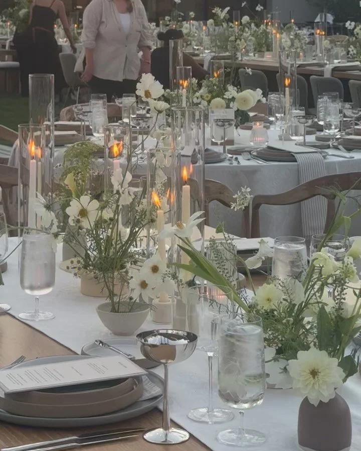 Dancing in desert 🤍

Saturday Vendors:
Photo:&nbsp;@arawcollection
Video:&nbsp;@ironandfern 
Planning:&nbsp;@detailsdarling
@kenzie_swift
Venue:&nbsp;@austin_estate
Content:&nbsp;@cayleycreative
Florist:&nbsp;@creativelightdesign
Bride Hair:&nbsp;@_