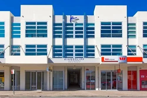 Front+of+building+%28002%29.jpg