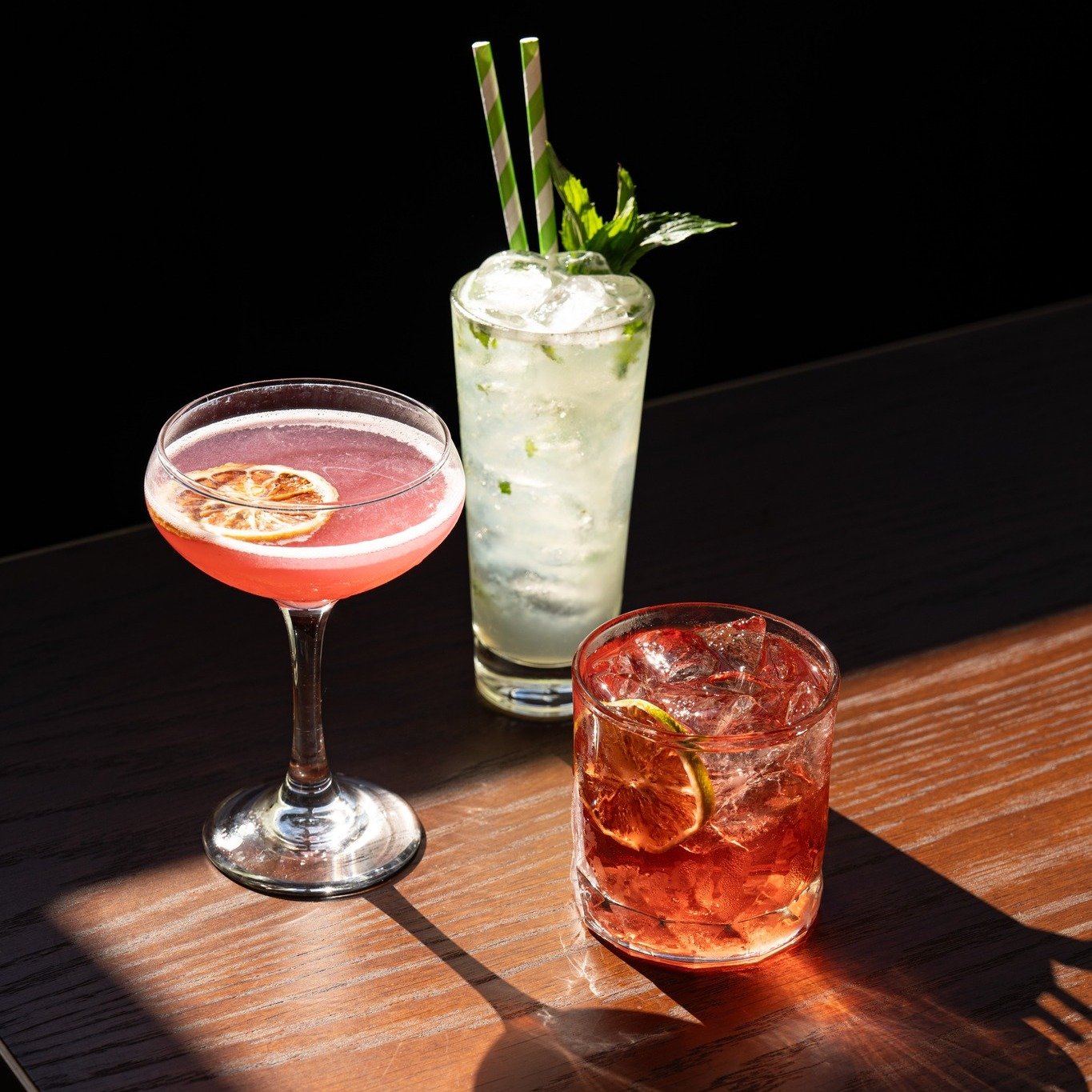 Now, these are what you call delicious cocktails! 🍹✨ They taste as good as they look!
