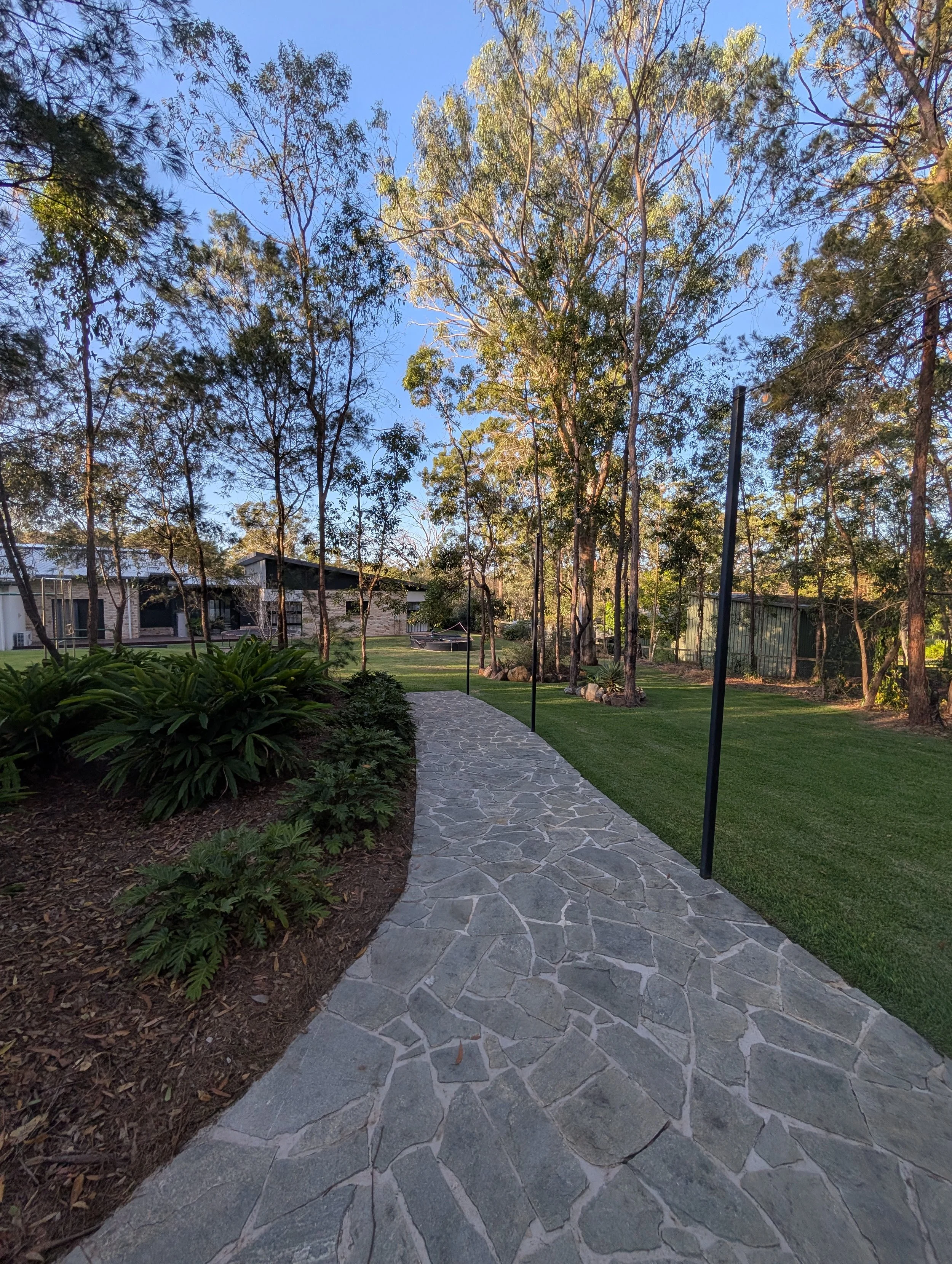 Prestige acreage garden and grounds, Gumdale