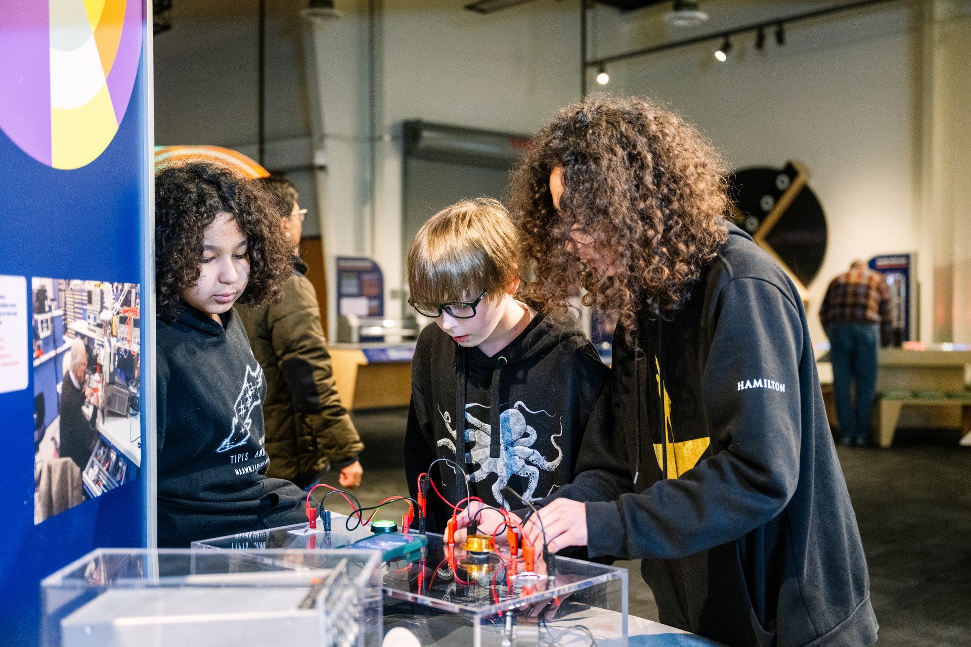 XYZ_Custom_HanfordVisitorsCenter_11.jpg