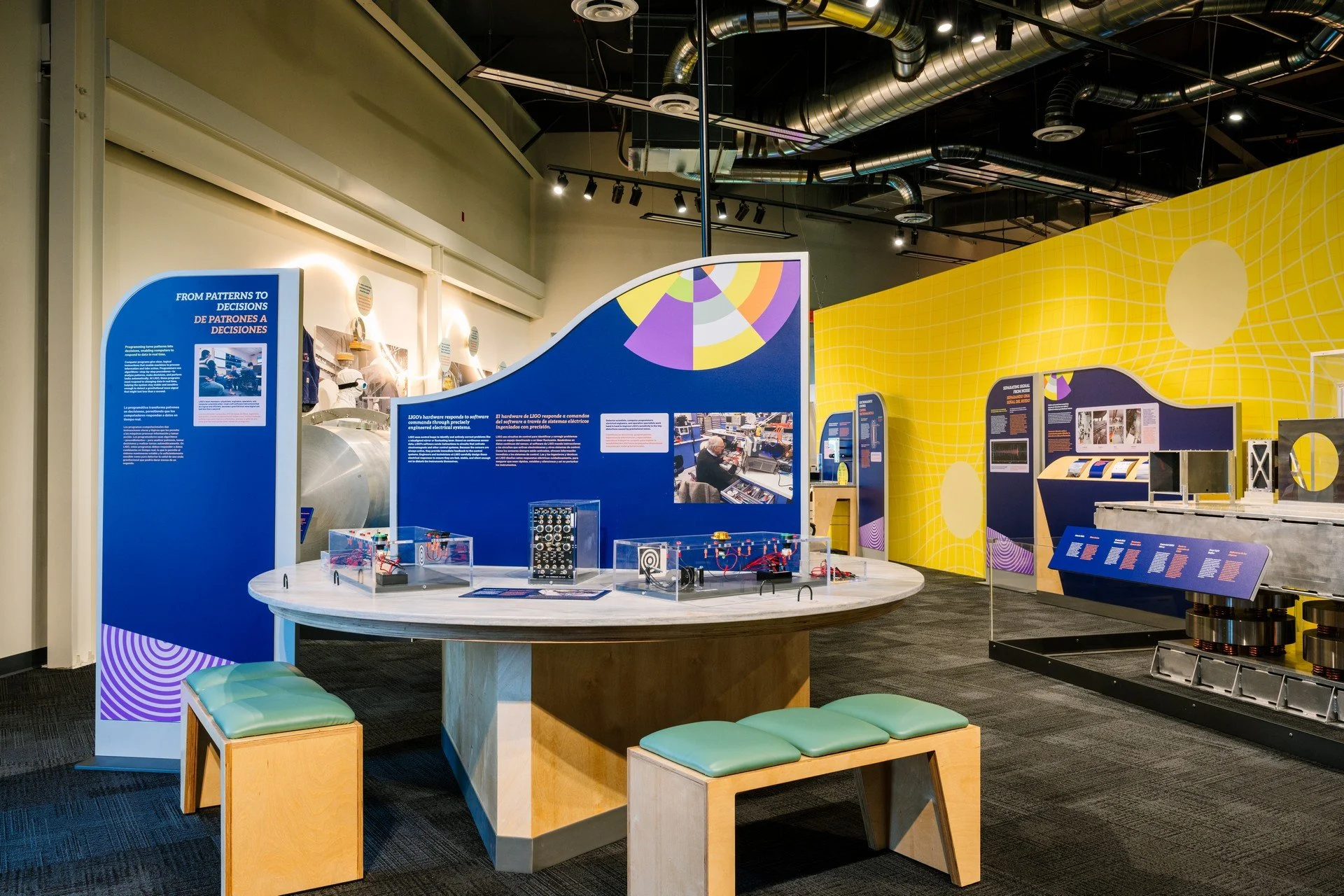 XYZ_Custom_HanfordVisitorsCenter_46.jpg