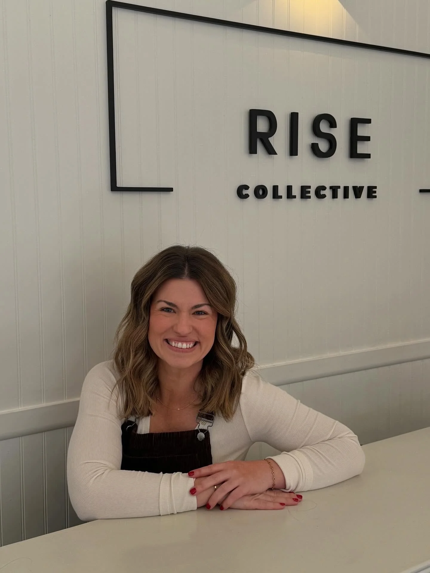 It&rsquo;s @alyssachandlerartistry birthday ! 
Show her some love.

✨Alyssa you are a bright light 🫶🏼 we are grateful for what you bring to RISE and appreciate you. 
 
  HAPPY BIRTHDAY 🎈