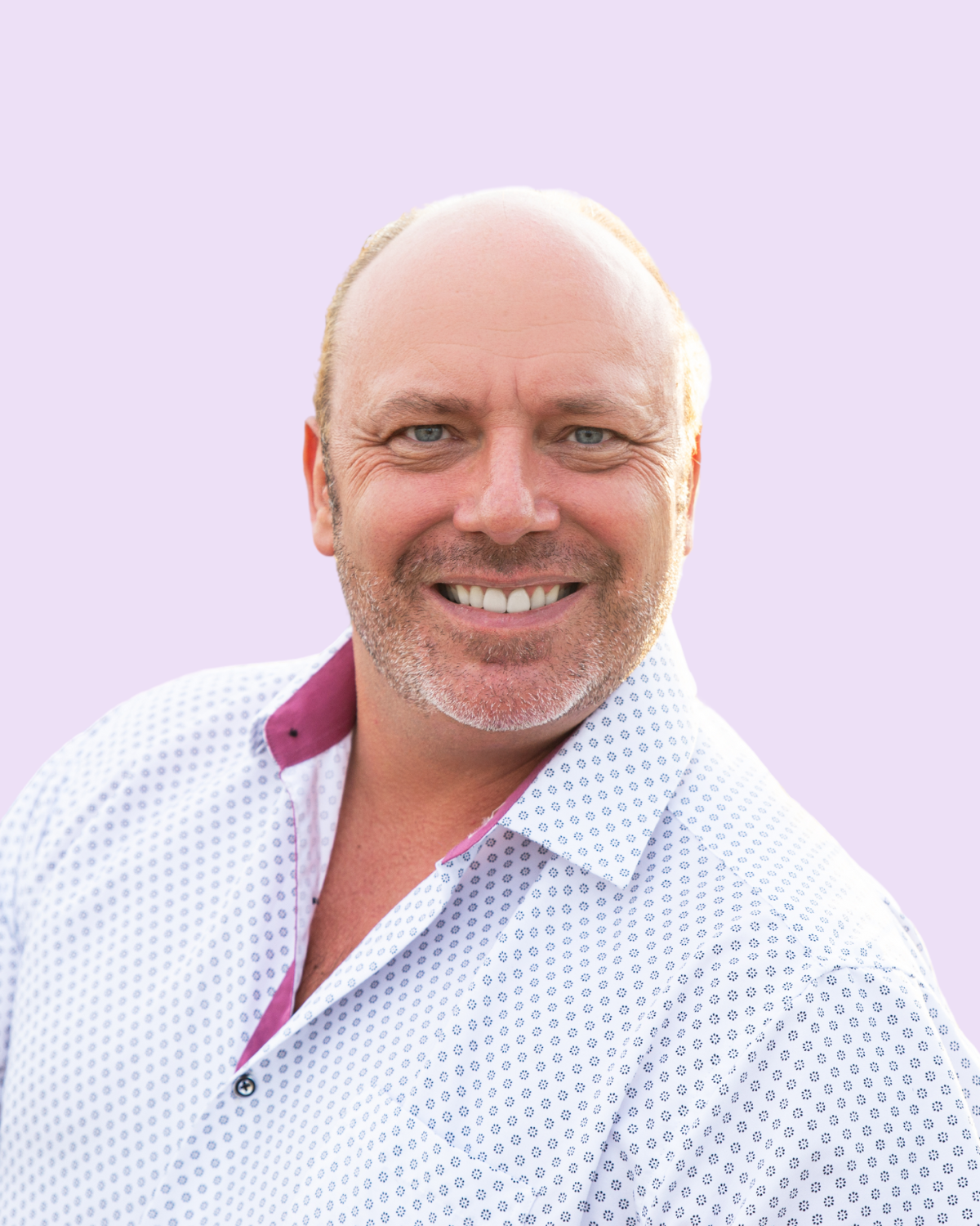 Julien Martinson headshot from Her Career Studio podcast with Lisa Virtue