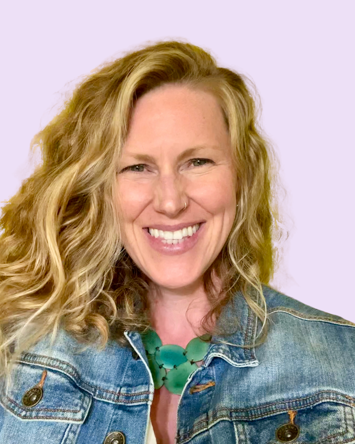 Kelly Hurd headshot on Her Career Studio podcast with Lisa Virtue