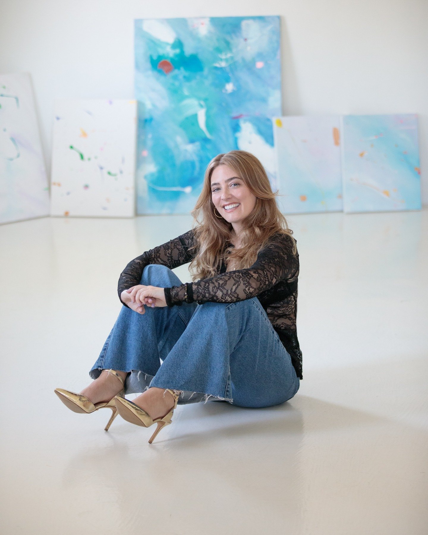 Featuring now in the Window Pods is a magnificent exhibition by Alice Louise @alvc.creations - an Irish abstract artist based in Melbourne. 

Introduced to painting at eight by her artist mother, she developed an early sensitivity to colour and expre