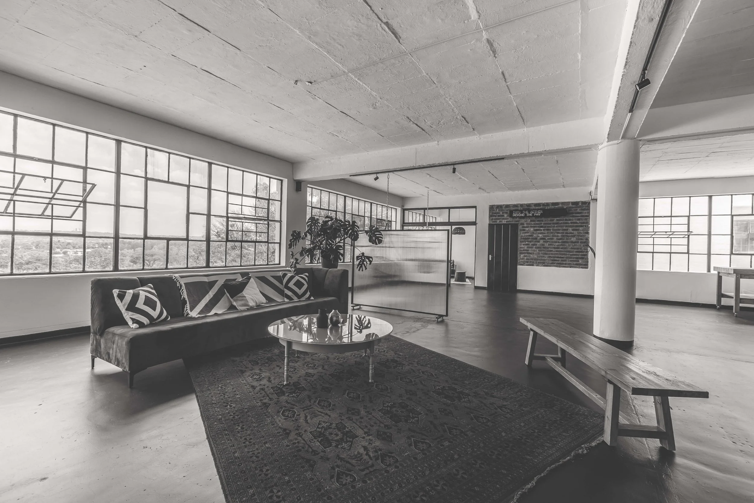 Lounge Area 2.jpg